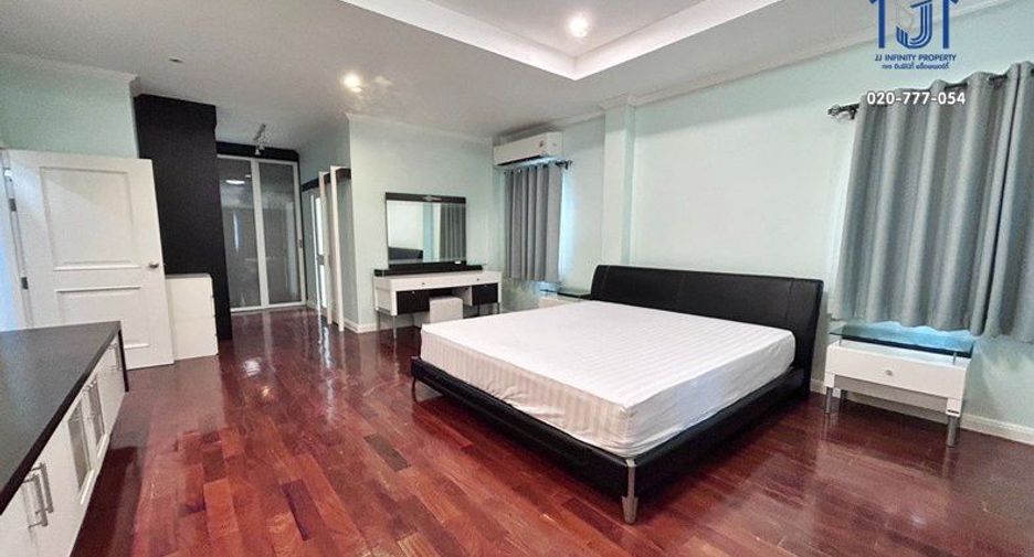 For sale 4 bedrooms house in Bang Phli, Samut Prakan