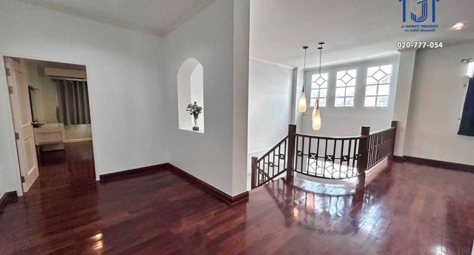 For sale 4 bedrooms house in Bang Phli, Samut Prakan