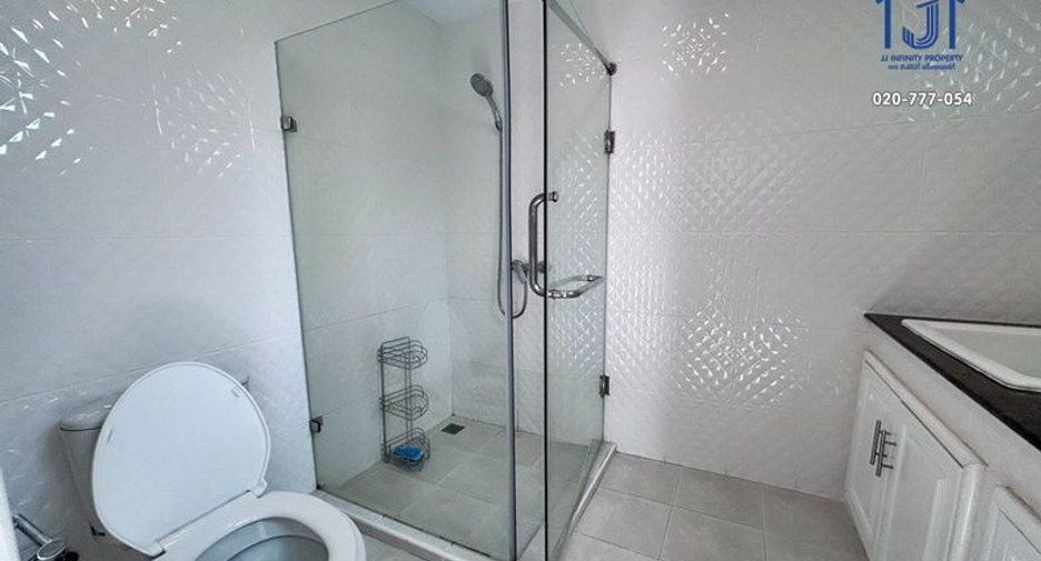 For sale 4 bedrooms house in Bang Phli, Samut Prakan