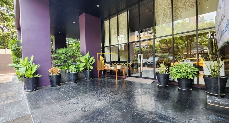 For rent そして for sale 2 ベッドルーム condo in Khlong Toei, Bangkok
