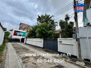 For sale 3 bedrooms house in Phaya Thai, Bangkok
