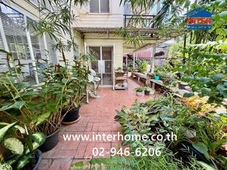 For sale 3 bedrooms house in Phaya Thai, Bangkok