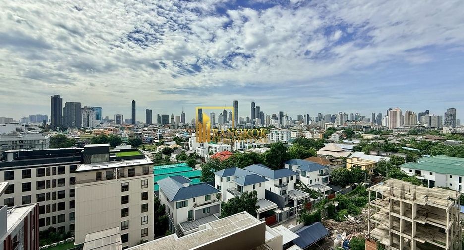 À louer 2 chambres condo à Watthana, Bangkok