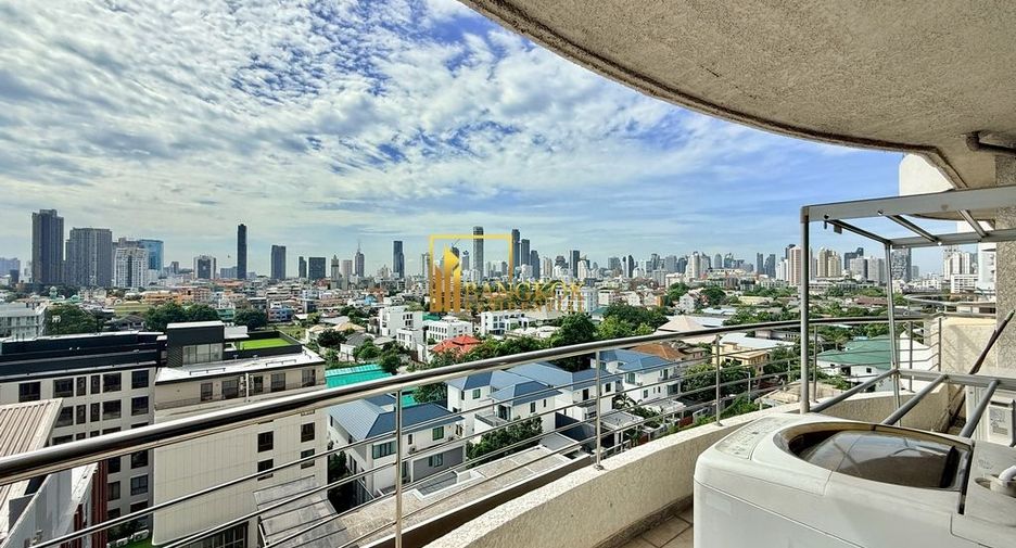 À louer 2 chambres condo à Watthana, Bangkok