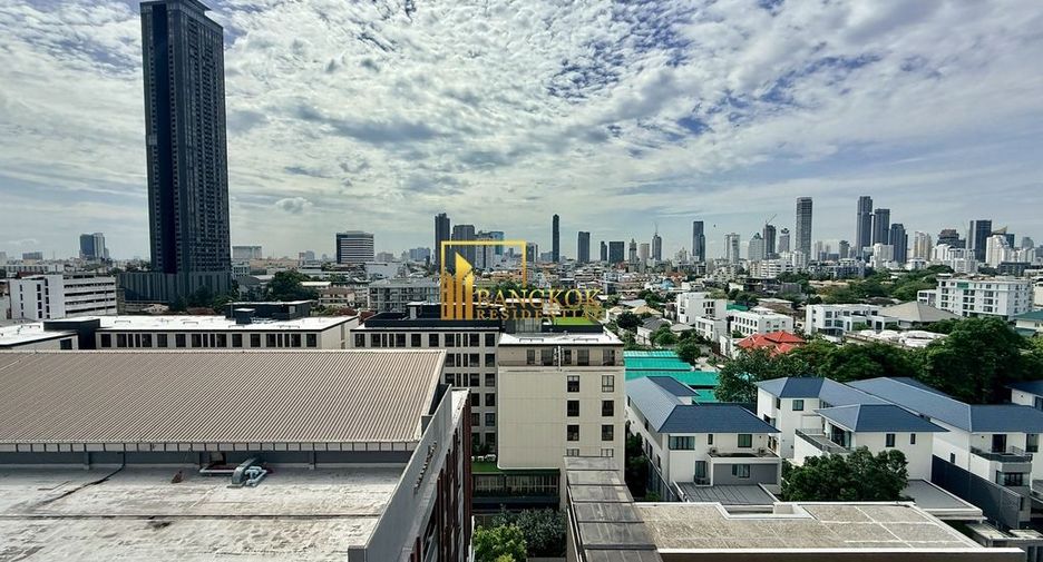 À louer 2 chambres condo à Watthana, Bangkok
