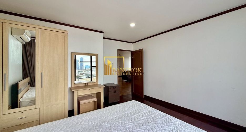 À louer 2 chambres condo à Watthana, Bangkok