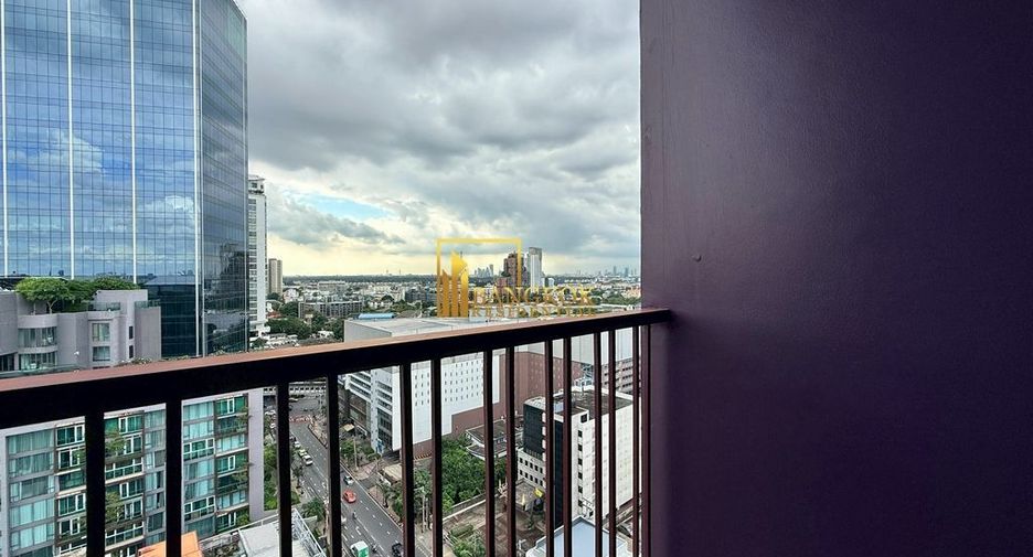 À louer 3 chambres condo à Khlong Toei, Bangkok