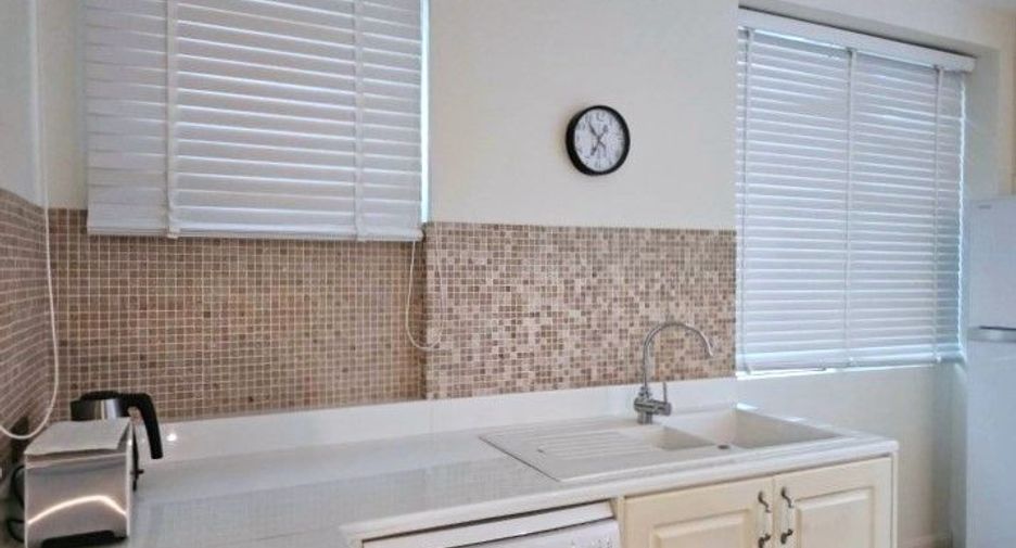 For sale 4 bedrooms condo in Khlong Toei, Bangkok