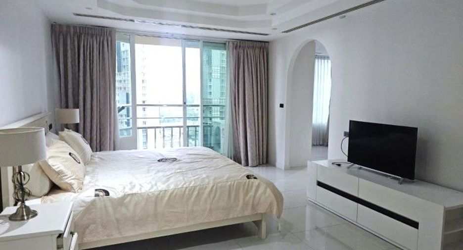 For sale 4 bedrooms condo in Khlong Toei, Bangkok