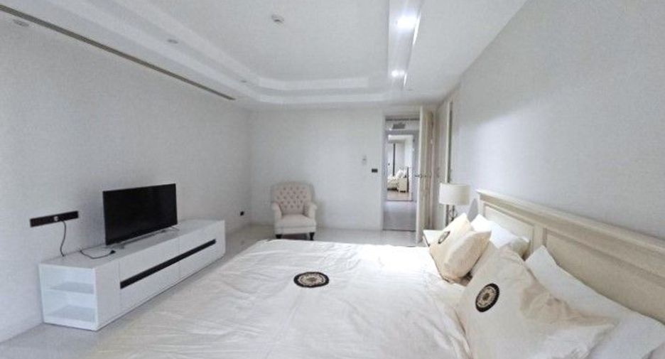 For sale 4 bedrooms condo in Khlong Toei, Bangkok