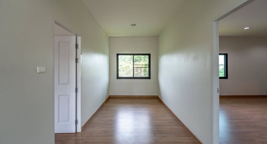 For sale 4 bedrooms house in Hang Dong, Chiang Mai
