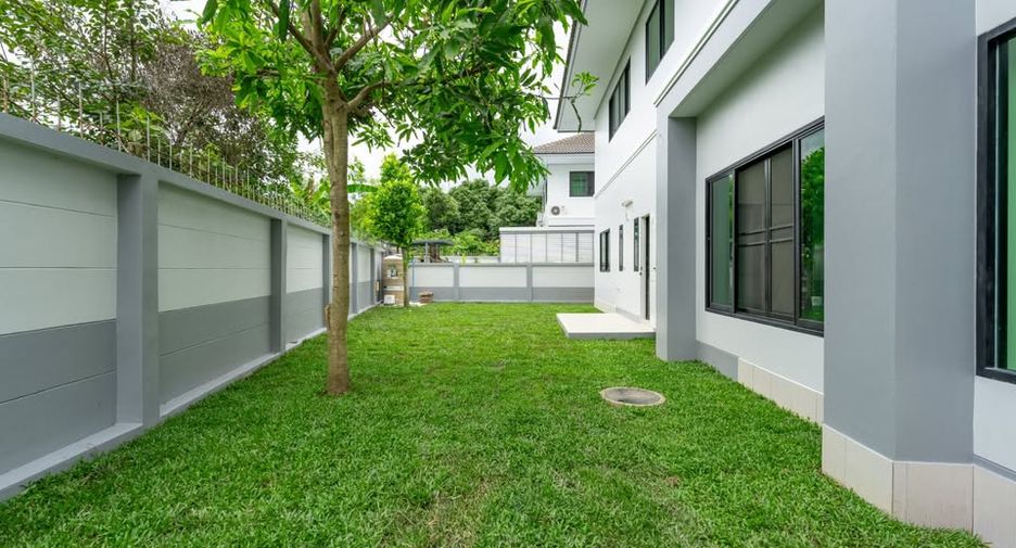 For sale 4 bedrooms house in Hang Dong, Chiang Mai