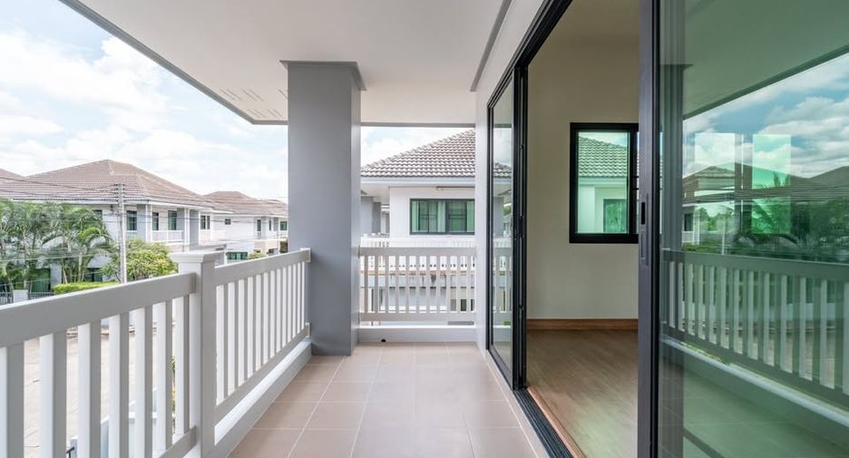 For sale 4 bedrooms house in Hang Dong, Chiang Mai