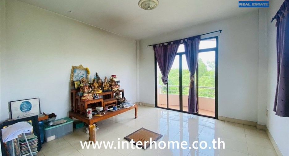 À vendre 3 chambres maison de ville à Phra Samut Chedi, Samut Prakan