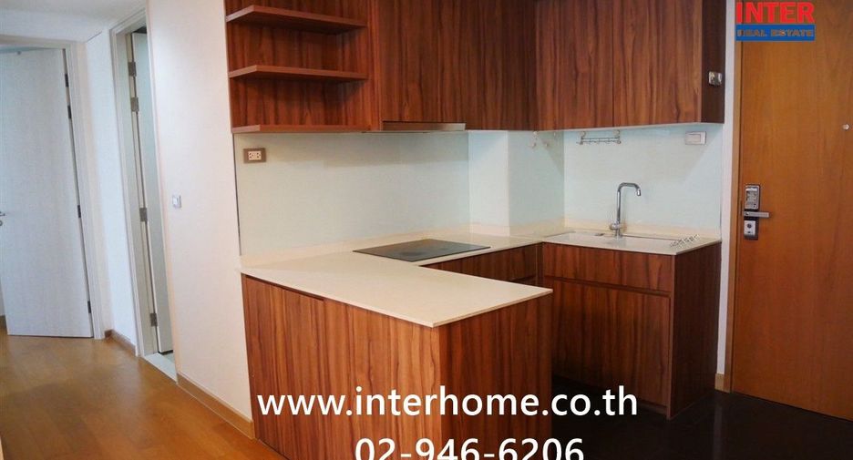 À vendre 2 chambres condo à Watthana, Bangkok