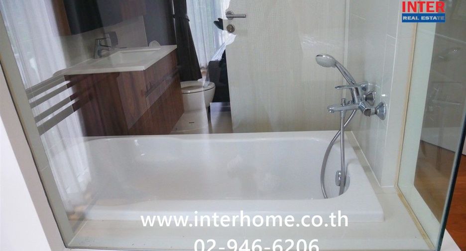 À vendre 2 chambres condo à Watthana, Bangkok