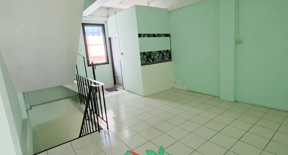 Продажа 3 спальни торговое помещение в Щанг Тхонгланг, Бангкок