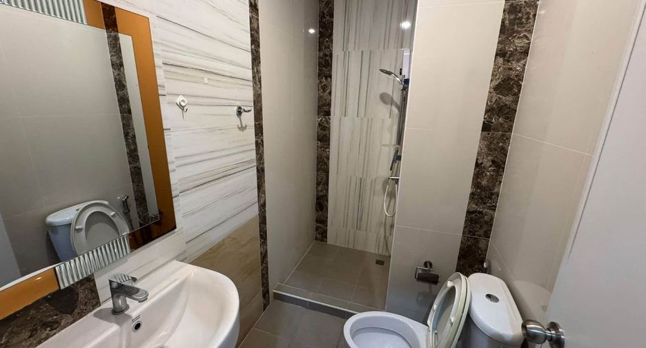 Haus zur Miete mit 4 Zimmer in Bang Lamung, Chonburi