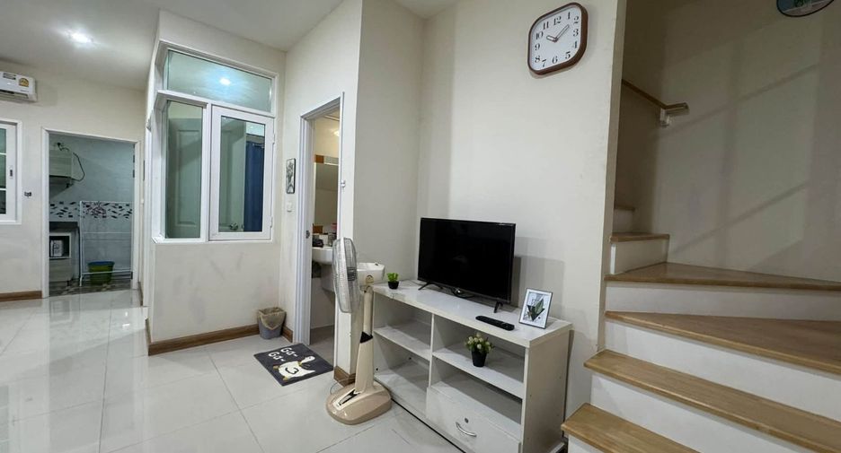 Haus zur Miete mit 4 Zimmer in Bang Lamung, Chonburi
