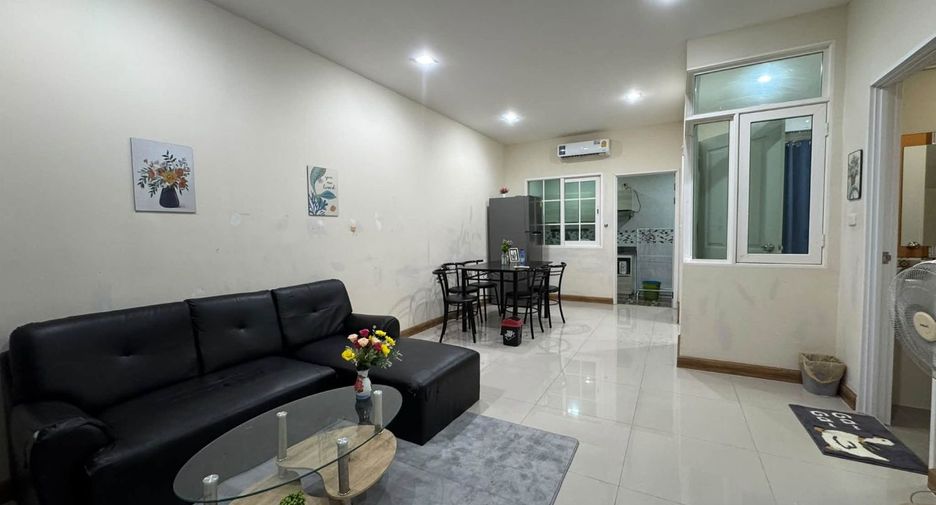 Haus zur Miete mit 4 Zimmer in Bang Lamung, Chonburi