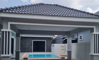 Villa en alquiler y en venta de 3 habitaciones en Bang Lamung, Chonburi