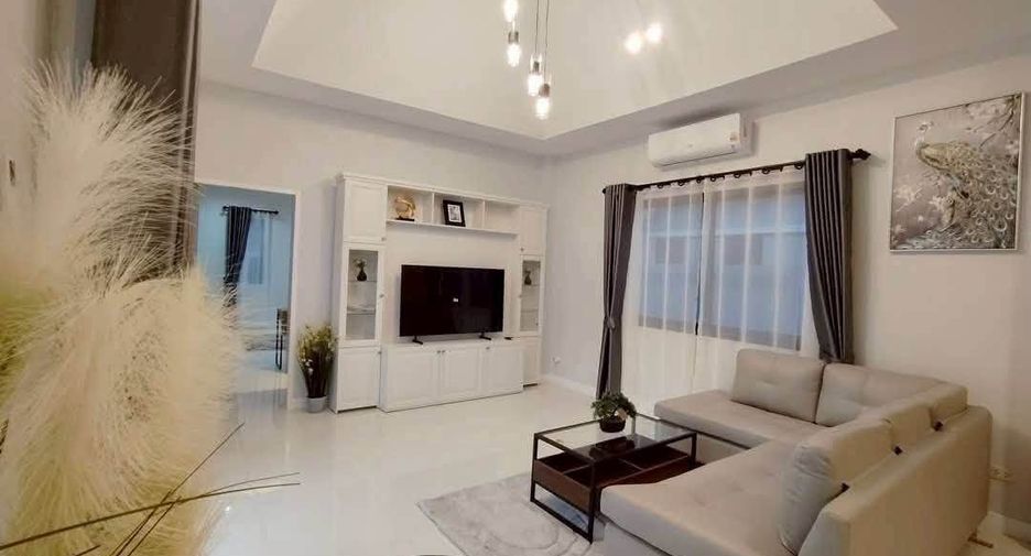 Villa en alquiler y en venta de 3 habitaciones en Bang Lamung, Chonburi
