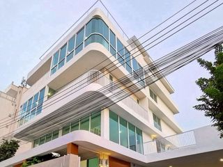 À vendre 5 chambres maison à Suan Luang, Bangkok