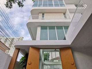 À vendre 5 chambres maison à Suan Luang, Bangkok
