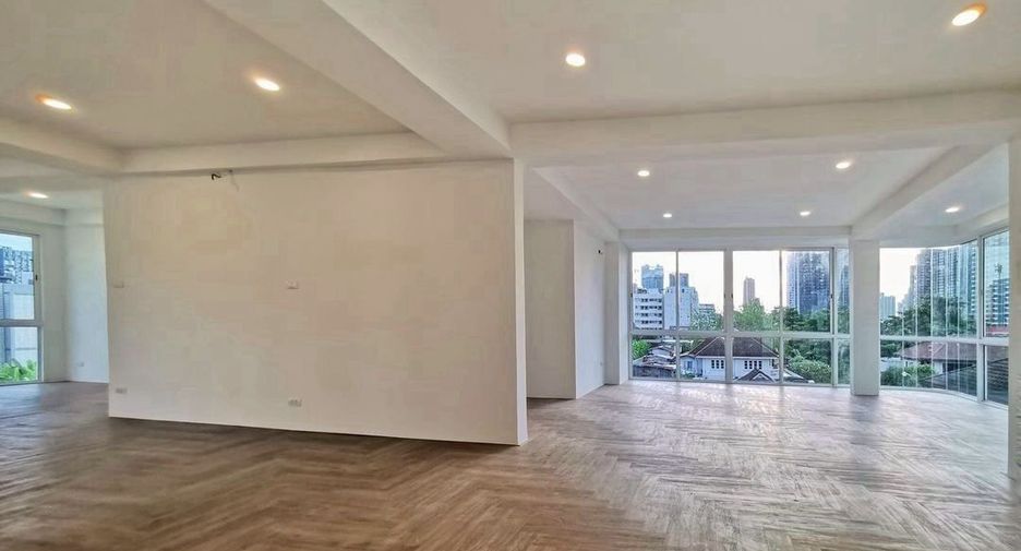 À vendre 5 chambres maison à Suan Luang, Bangkok