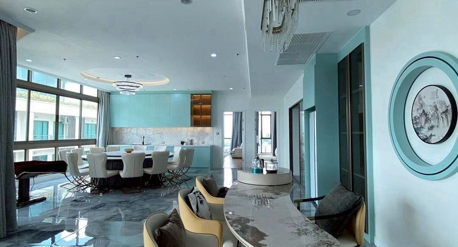 For sale 3 ベッドルーム condo in Watthana, Bangkok
