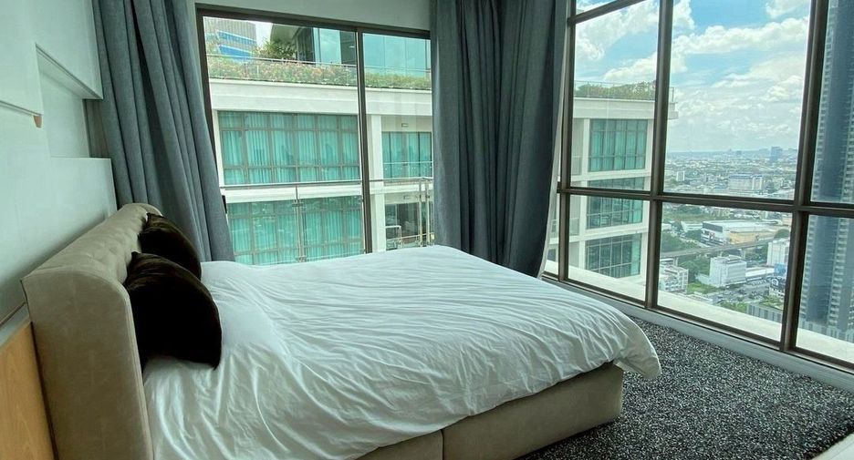 For sale 3 ベッドルーム condo in Watthana, Bangkok