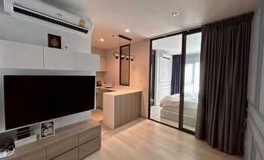 Wohnung zur Miete und zum Kauf mit 1 Zimmer in Pathum Wan, Bangkok