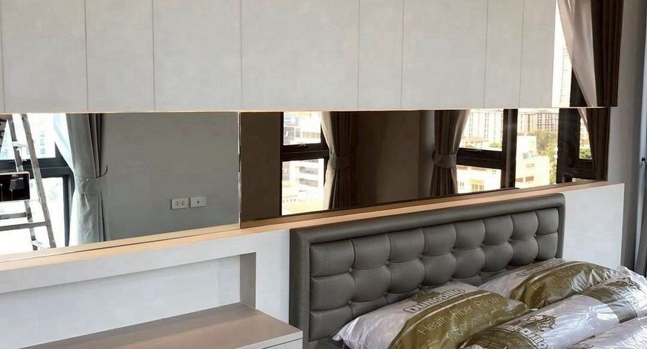 For rent そして for sale 2 ベッドルーム condo in Phra Khanong, Bangkok