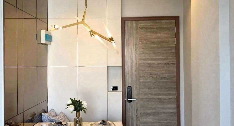 For rent そして for sale 2 ベッドルーム condo in Phra Khanong, Bangkok