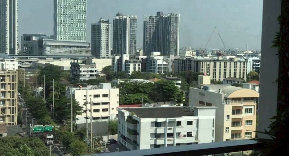 For rent そして for sale 2 ベッドルーム condo in Phra Khanong, Bangkok
