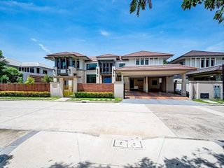 For sale 5 ベッドルーム house in Bang Khun Thian, Bangkok