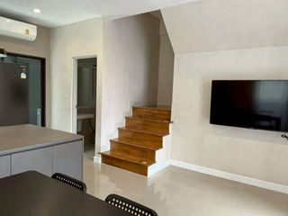 Reihenhaus zum Kauf mit 2 Zimmer in Saphan Sung, Bangkok