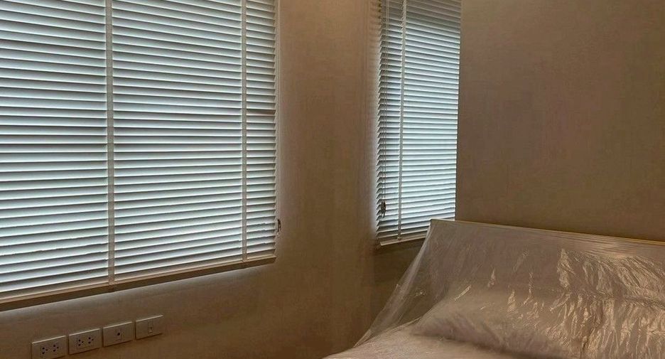 For sale 2 ベッドルーム townhouse in Saphan Sung, Bangkok