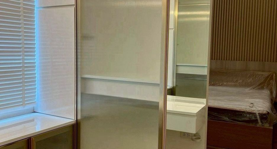 For sale 2 ベッドルーム townhouse in Saphan Sung, Bangkok