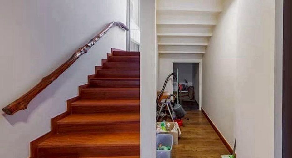 For sale 3 ベッドルーム condo in Yan Nawa, Bangkok