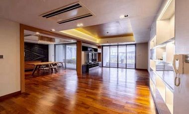 For sale 3 ベッドルーム condo in Yan Nawa, Bangkok