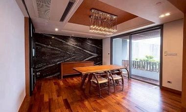 For sale 3 ベッドルーム condo in Yan Nawa, Bangkok