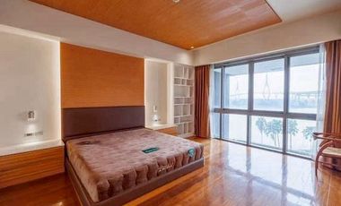 For sale 3 ベッドルーム condo in Yan Nawa, Bangkok