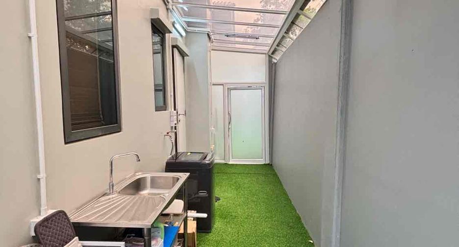Haus zum Kauf mit 4 Zimmer in Bang Sao Thong, Samut Prakan