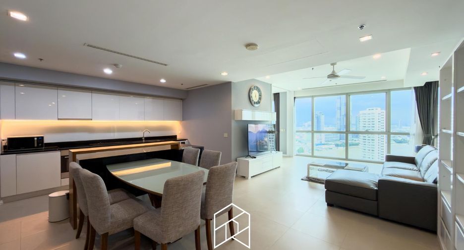 À louer 2 chambres condo à Sathon, Bangkok