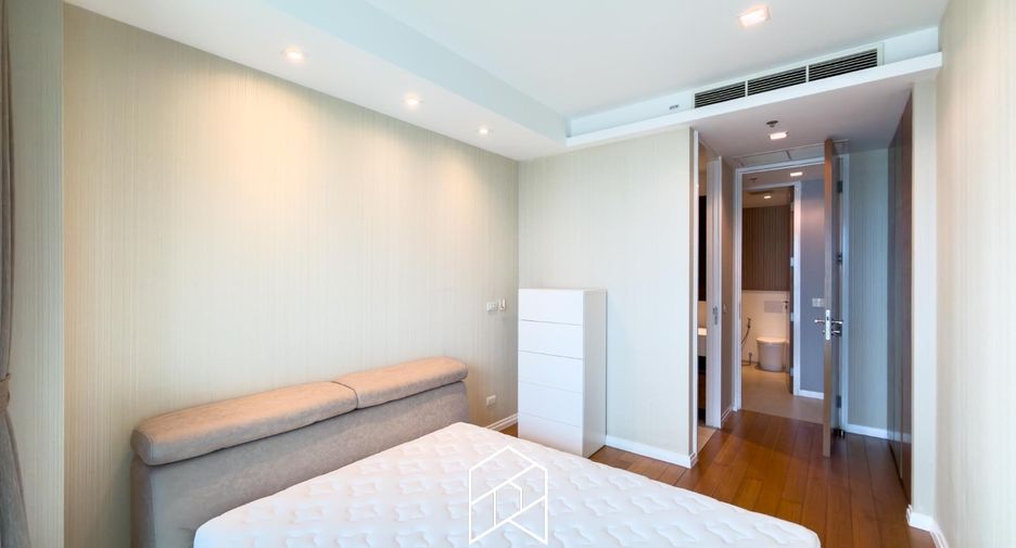 À louer 2 chambres condo à Sathon, Bangkok