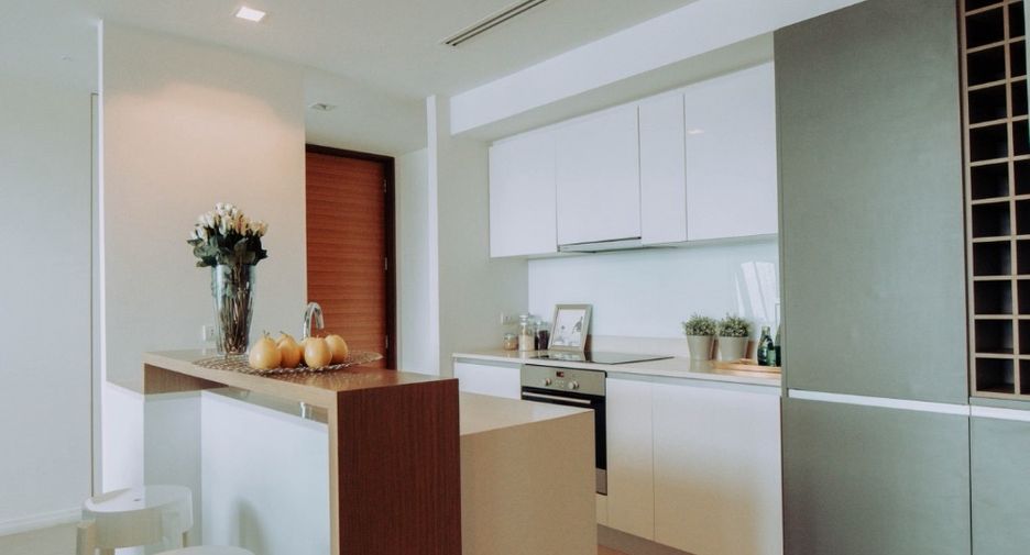 À louer et à vendre 2 chambres condo à Sathon, Bangkok