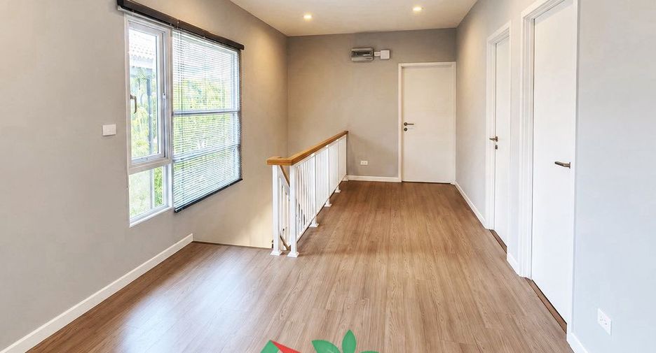 For sale 4 ベッドルーム house in Don Mueang, Bangkok