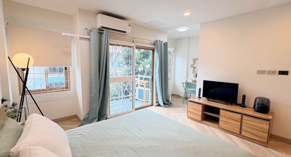 For rent 3 bedrooms house in Jomtien, Pattaya