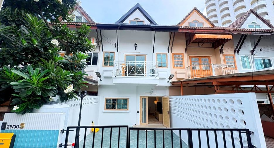 For rent 3 bedrooms house in Jomtien, Pattaya